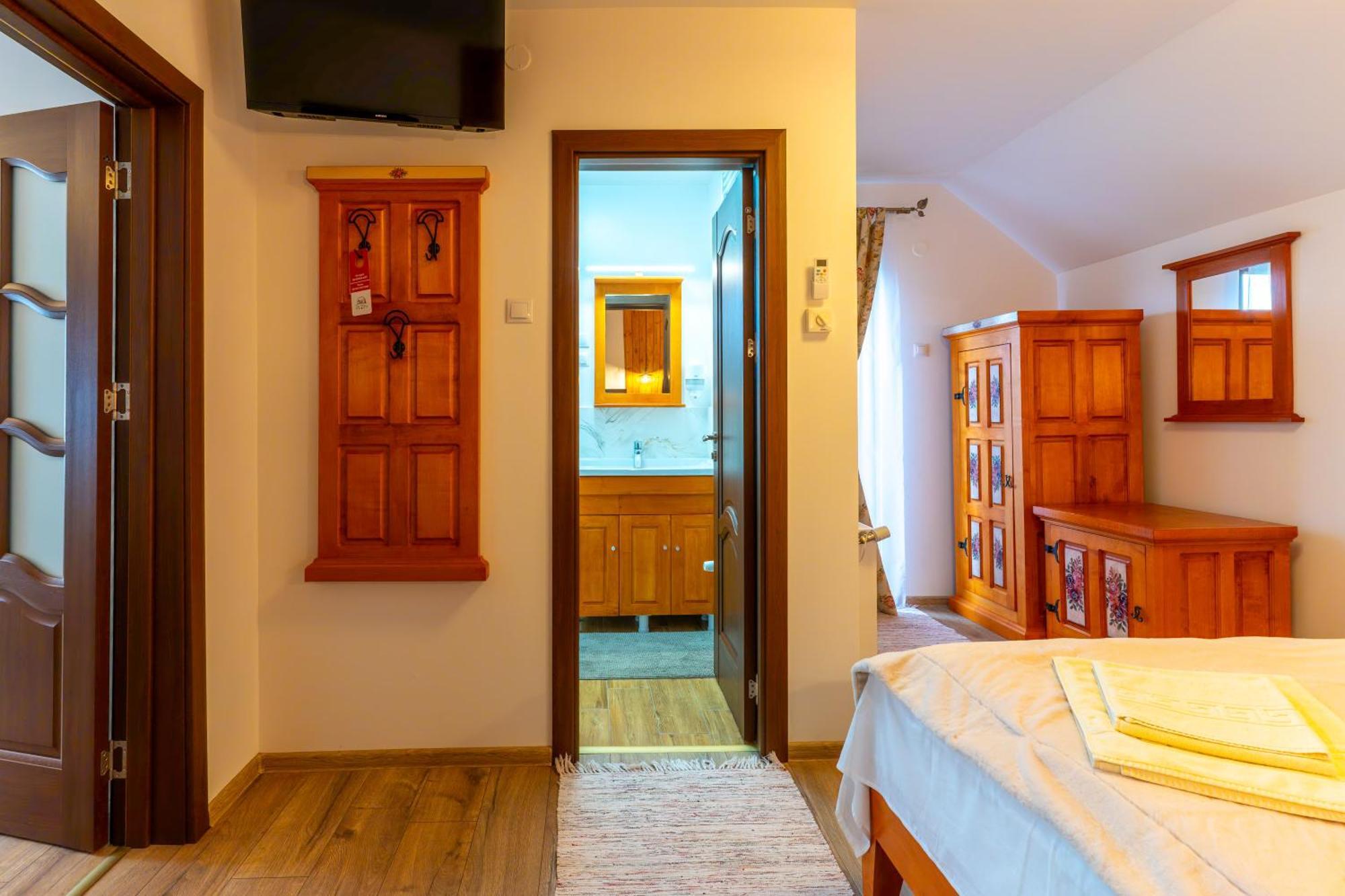 Pension La Roata Gura Humorului Kamer foto